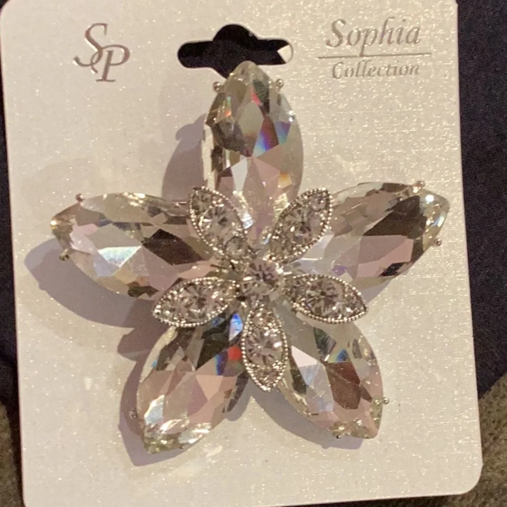 Sophia Collection Crystal‎ Brooch